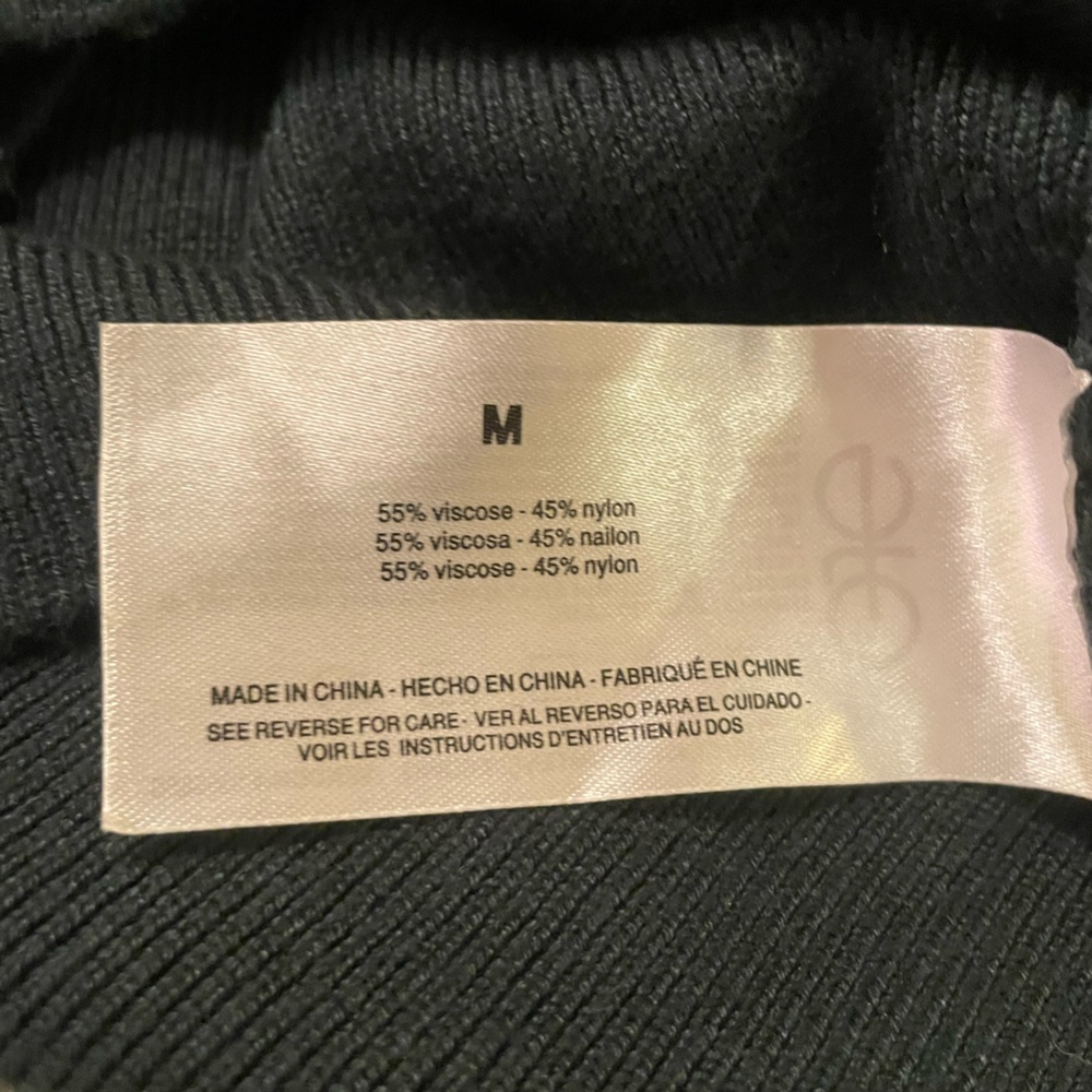 AK Sport size M dark green sweater with collar - Picture 6 of 6